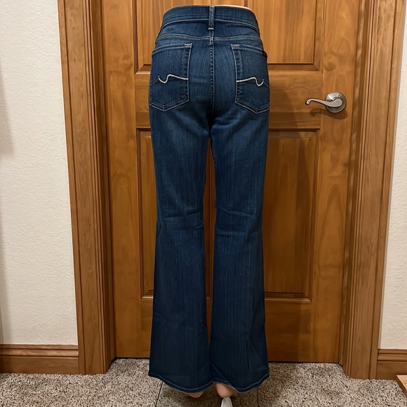 7 for All Mankind Size 31 Short Inseam 32” Karah Bootcut - Picture 1 of 7